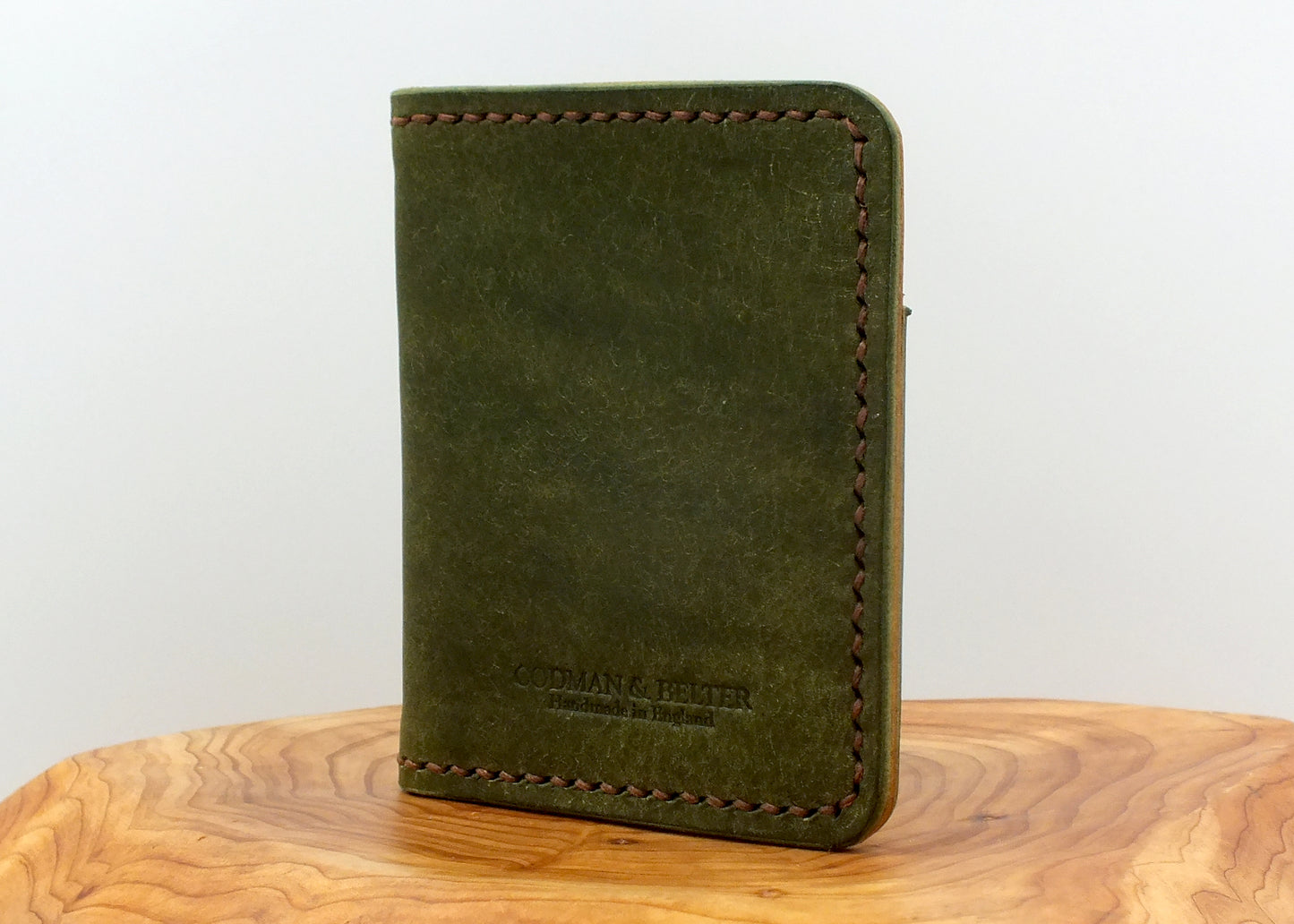 The Beacon Bi-Fold - Olive Green / Russet Brown