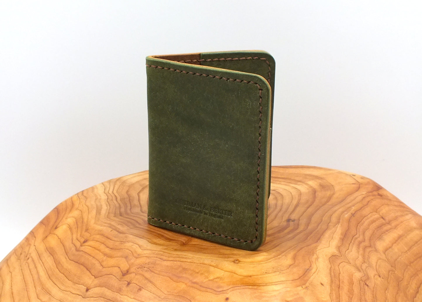 The Beacon Bi-Fold - Olive Green / Russet Brown