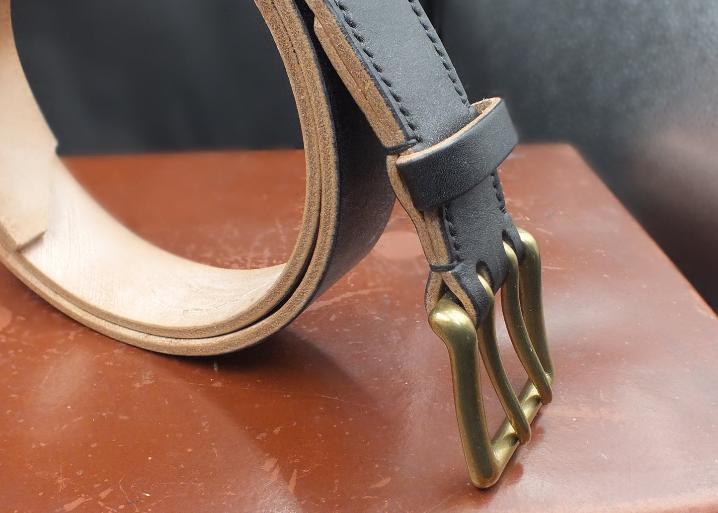 Hand-Stitched Oak Bark Tanned Leather Belt with Double Buckle - 40mm Wide