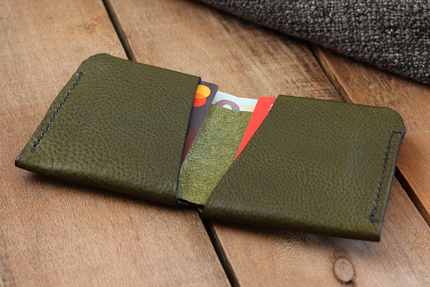 Oliva - Minimalist Leather Wallet