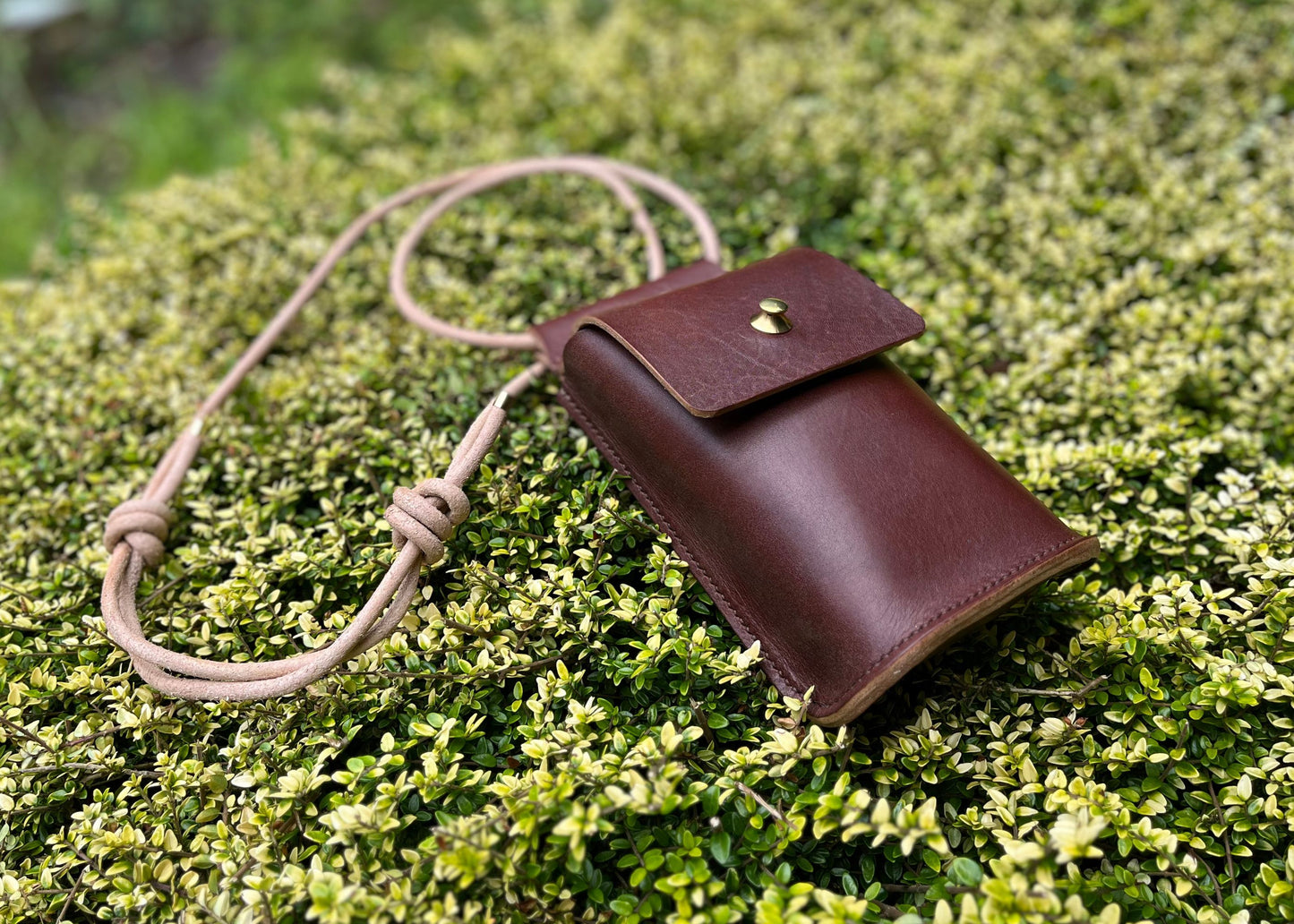 Cross Body Phone Bag - Leather - Hand Stitched